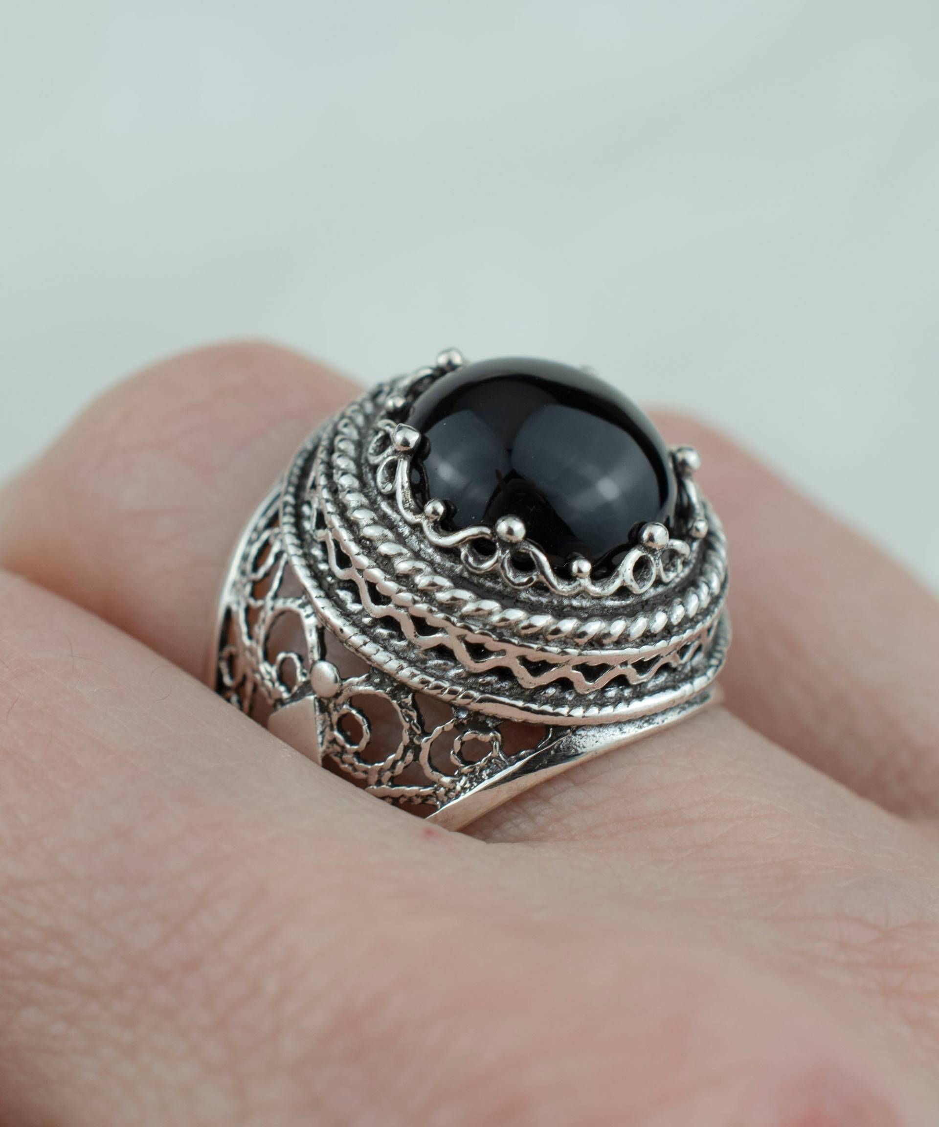 Sterling Silber Schwarzer Onyx Frauen Statement Ring, Handgefertigter Filigraner Kunst Geschenk Boxed von FiligranUSA