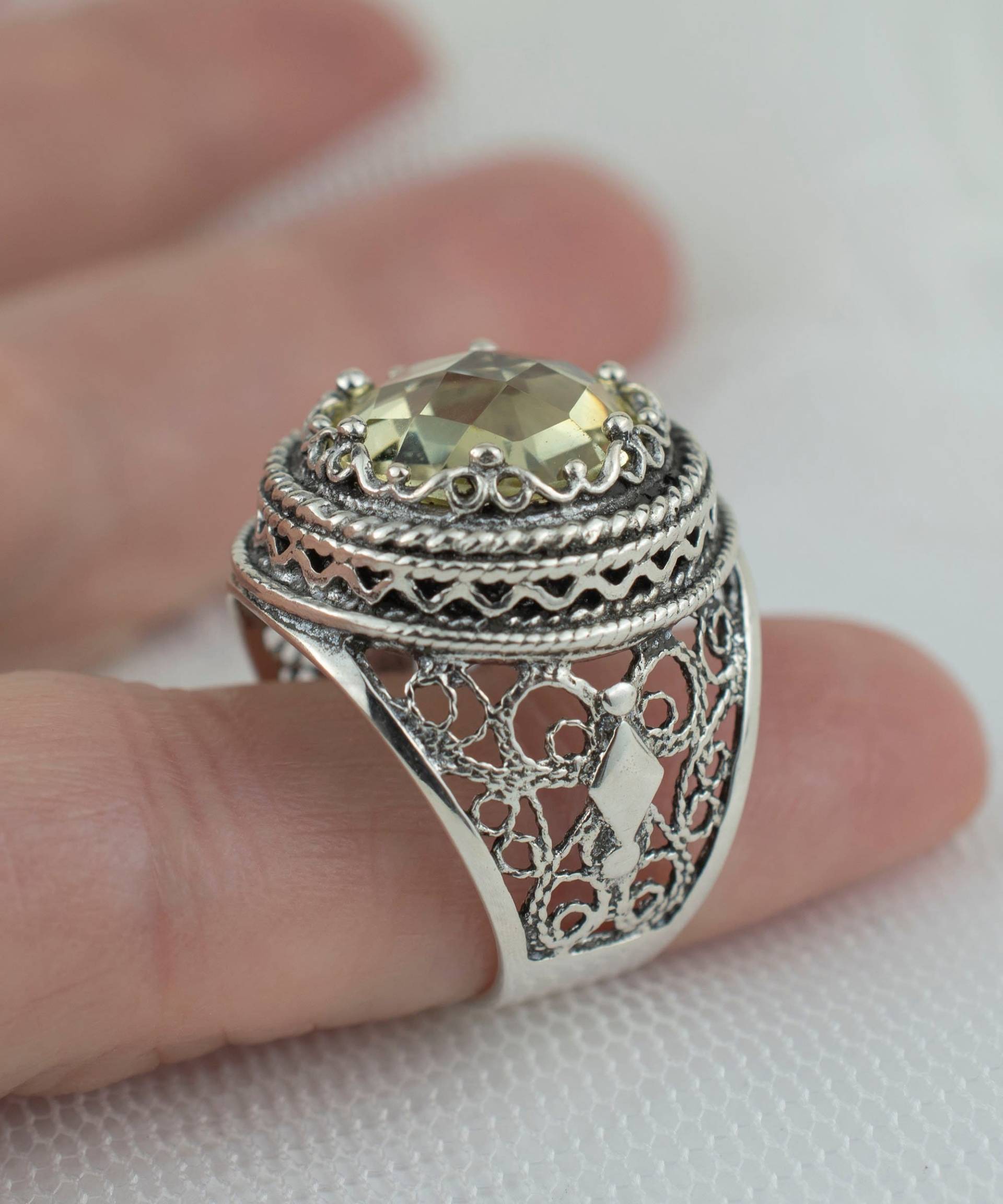 sterling Silber Zitronenquarz Frauen Ring, Handarbeit Filigran Kunst Mutiger Geschenk Boxed von FiligranUSA