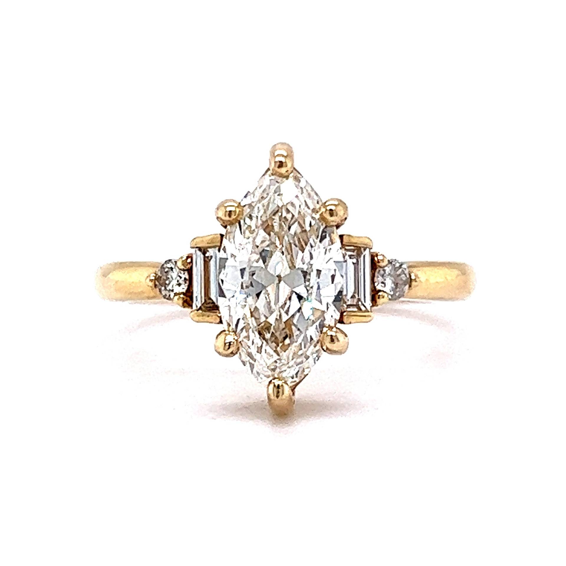 2 Karat Marquise Schliff Diamant Verlobungsring in 14K von FiligreeJewelers