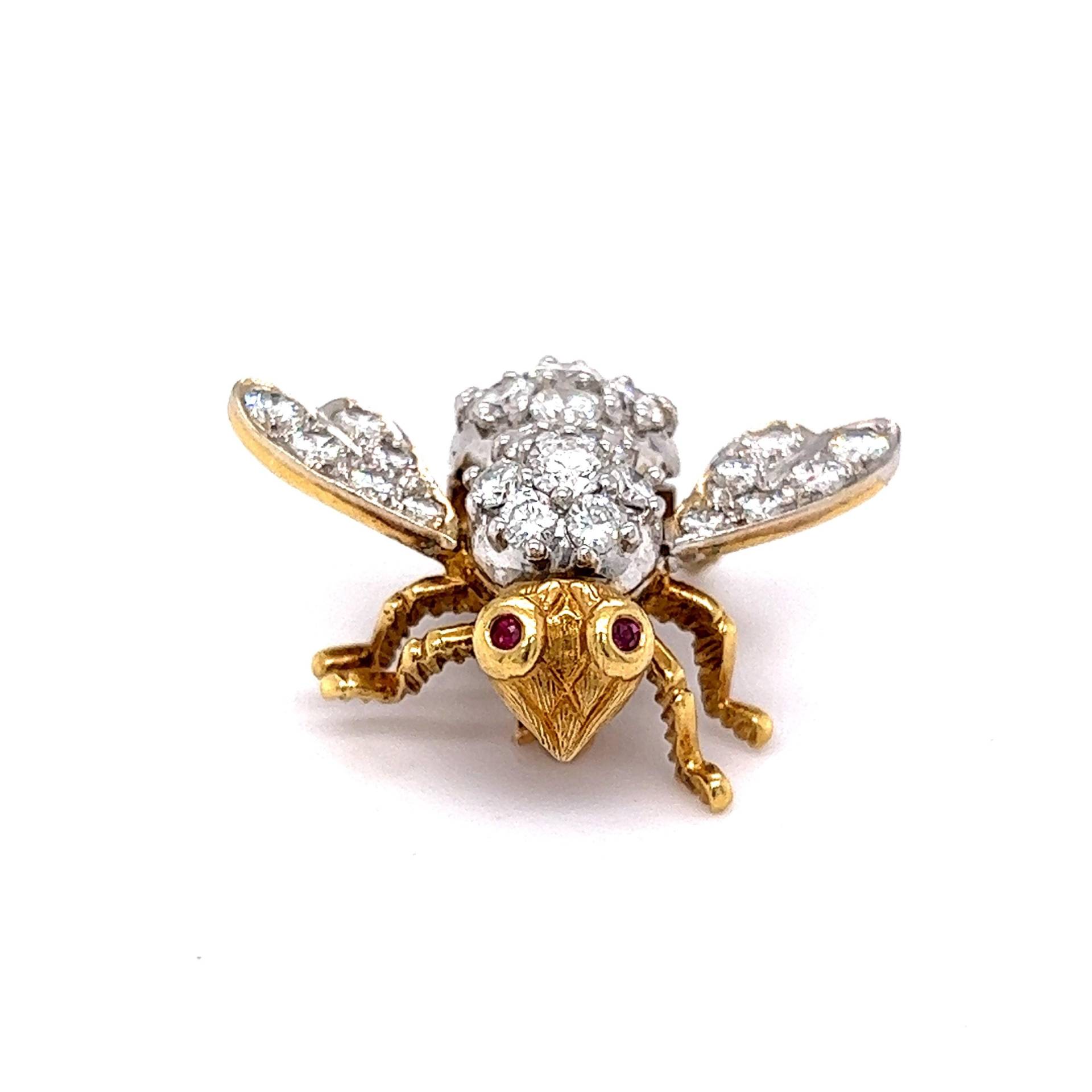 Bee Pin Moderne 750Er Runde Diamanten Im Brillantschliff in Gelbgold Bee Pin Moderne 750Er Runde Diamanten Im Brillantschliff in Gelbgold von FiligreeJewelers