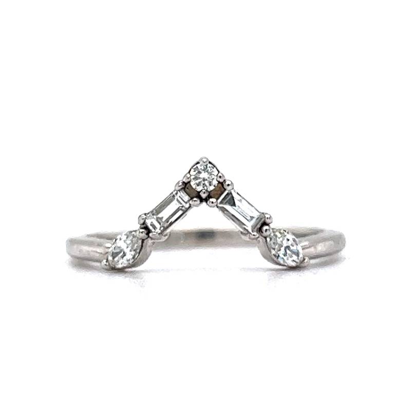 Diamant Ehering in V-Form Aus 585Er Weißgold von FiligreeJewelers
