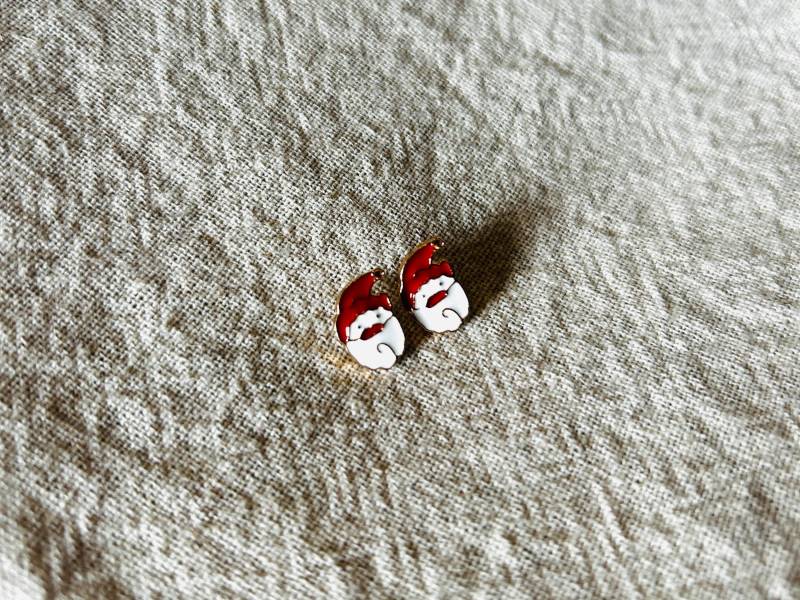 Ohrringe Weihnachtsmann Weihnachtsmütze Nikolausmütze Christkind Weihnachten Nikolaus Gold Rot Weiß von FiligreeLu