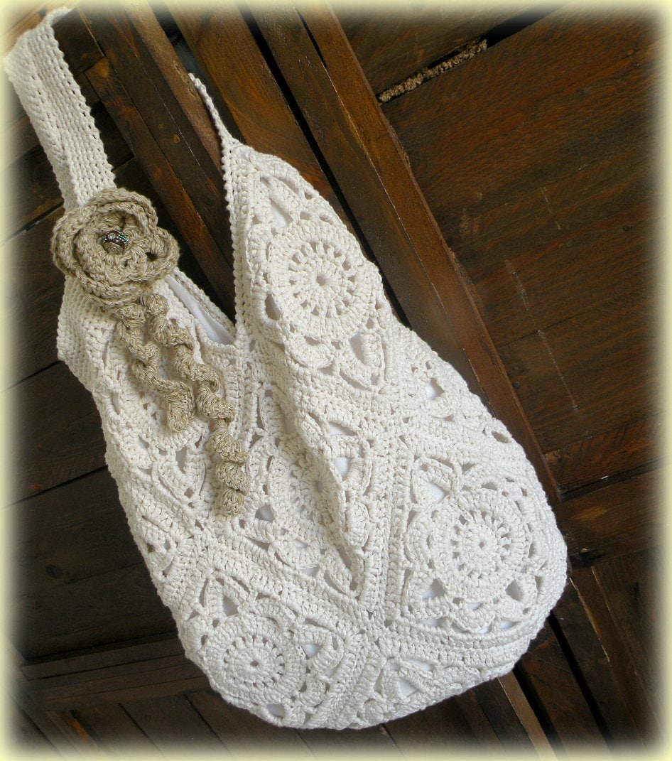 Cremefarbene Frühlings-/Sommertasche Im Boho-Chic-stil. Vegane, Gefütterte Baumwolltasche. Große, Handgehäkelte Tasche 70Er-Jahre-stil von FilinFilando