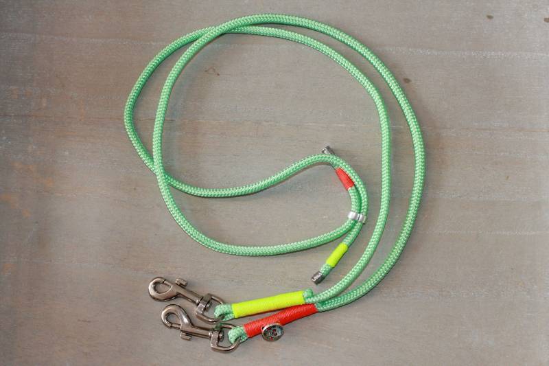 Handyband "Mint Skull" von FilouandYou