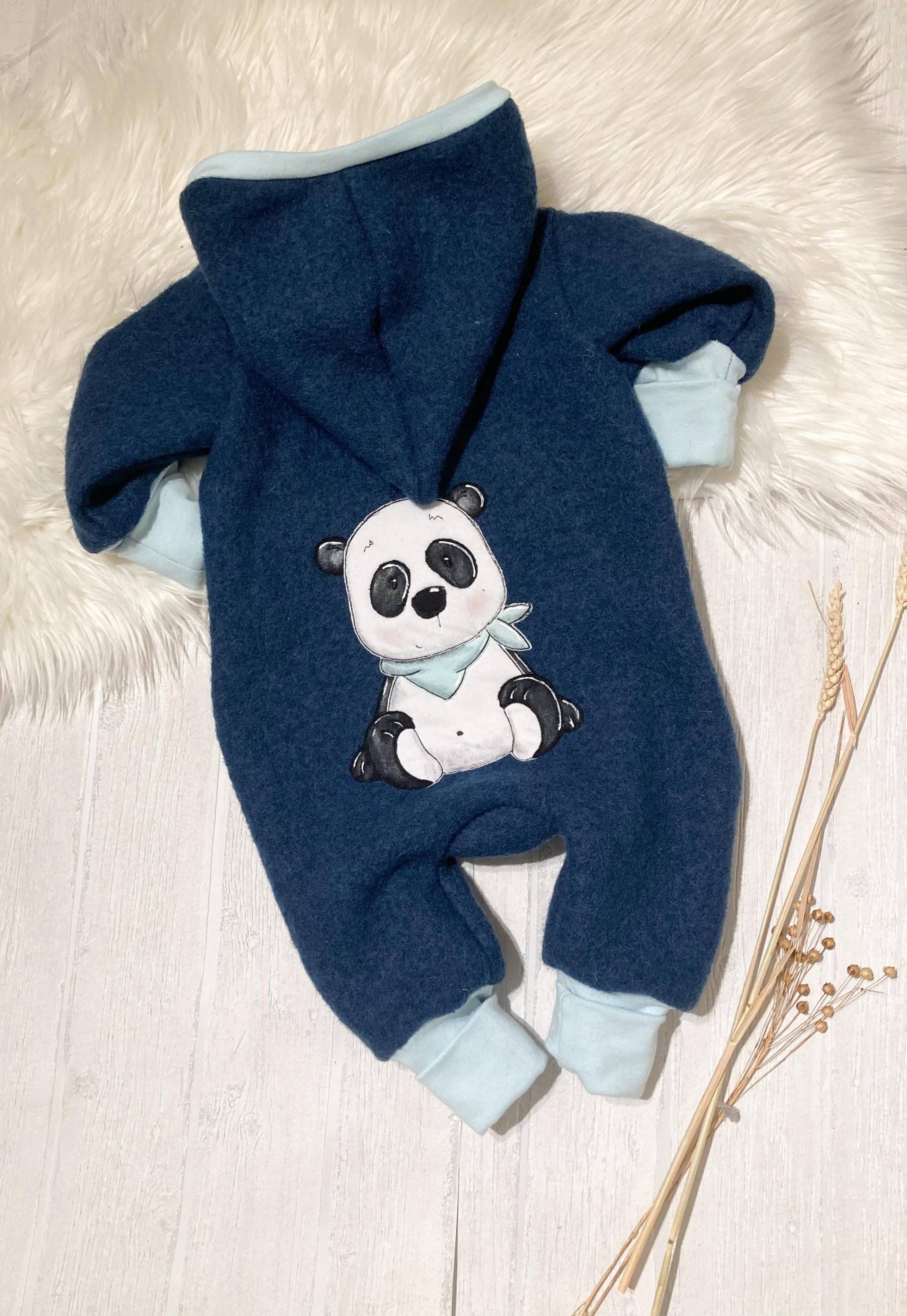 Wollwalkanzug „Pandabär" Wollwalkanzug „Pandabär" von FilouminiDesigns