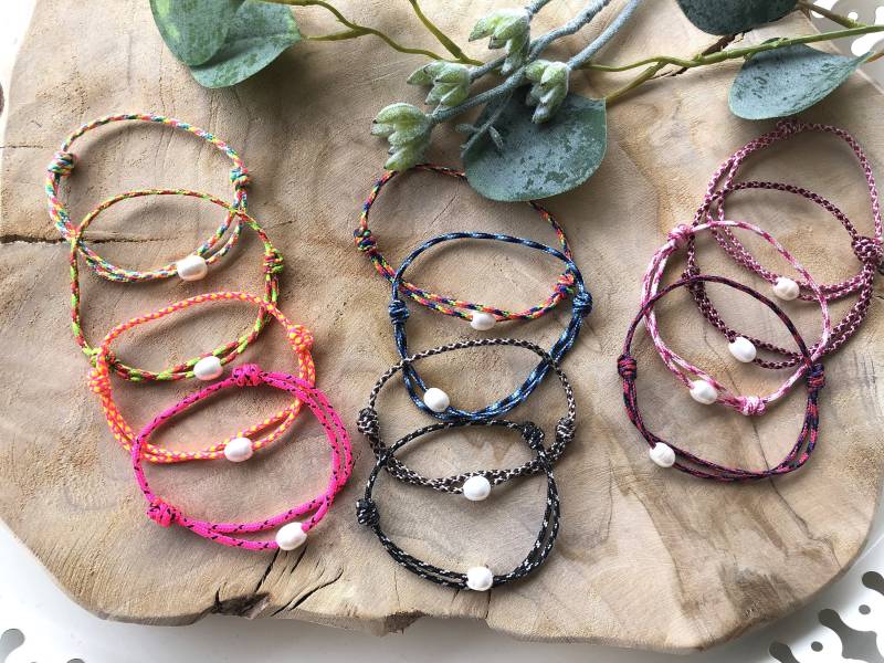 Sommerliche Armbänder Sommerliche Armbänder von FilzArtundGefunkel