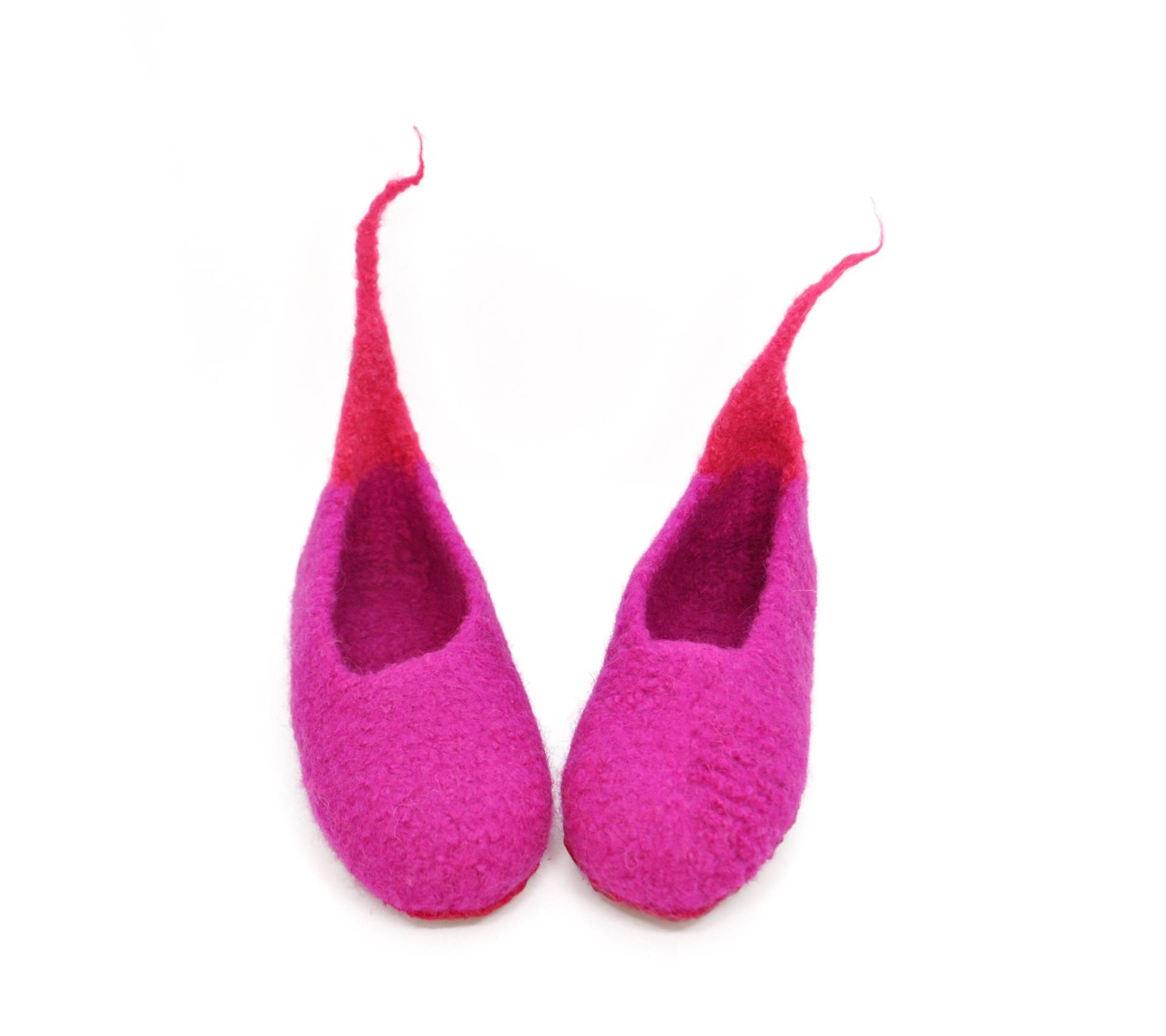 Gr. 29 - Barfußschuhe, Filzhausschuhe, Ballerina Form, Fuchsia Mit Zipfel in Pink, Super Bequem, Rutschfest Gr. 29 - Barfußschuhe, Filzhausschuhe, Ballerina Form, Fuchsia Mit Zipfel in Pink, Super Bequem, Rutschfest von FilzSchluppyFee