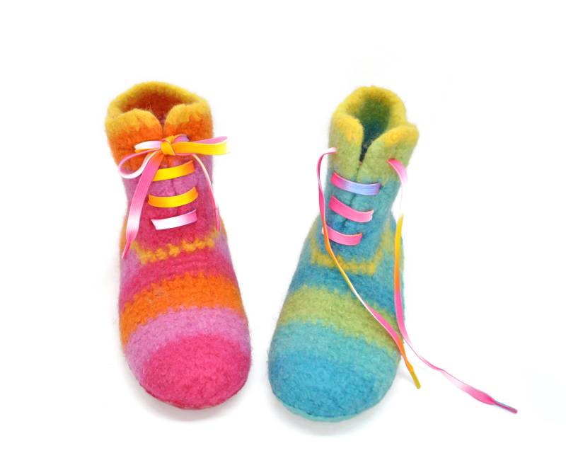 Gr.38 - Barfußschuhe, Filzstiefel, 8-Loch Schnürer, Crazy Bunt, Super Bequem, Rutschfest Gr.38 - Barfußschuhe, Filzstiefel, 8-Loch Schnürer, Crazy Bunt, Super Bequem, Rutschfest von FilzSchluppyFee
