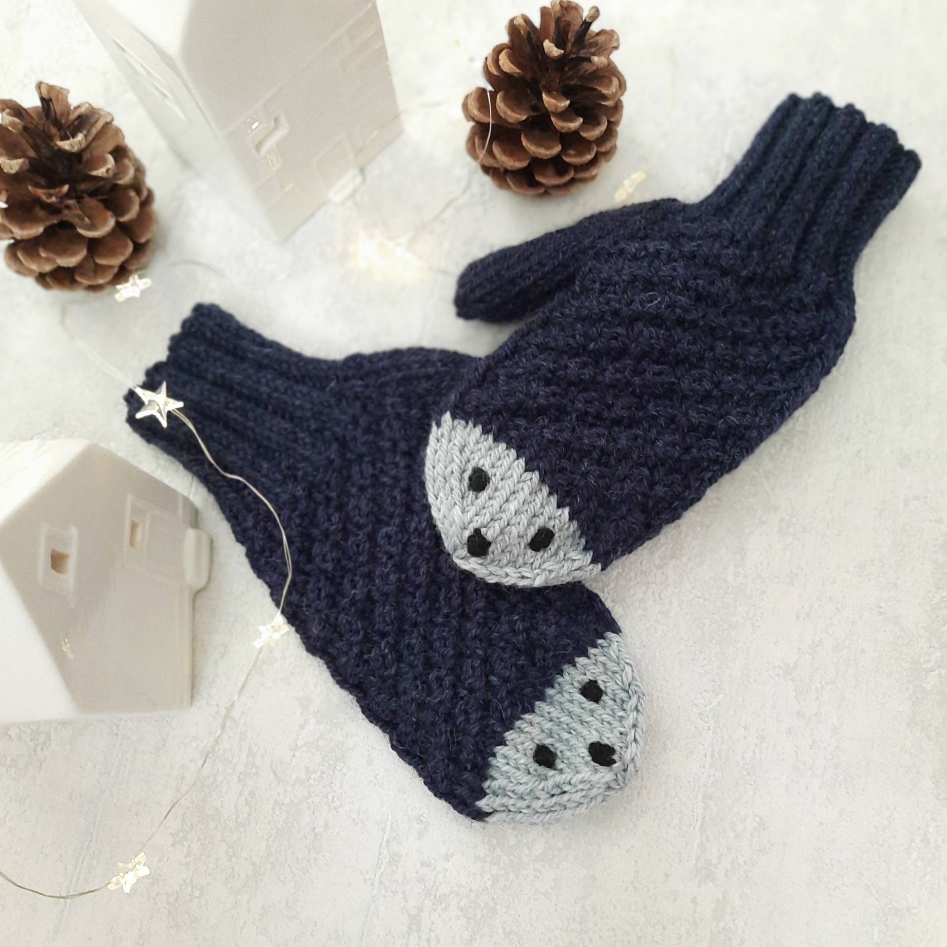 Fäustlinge Handgestrickt 100% Wolle, Igel Handschuhe Für Damen Navy Melange, Winteraccessoires Handmade, Lustige Weihnachtsgeschenke von Filzaccessoires