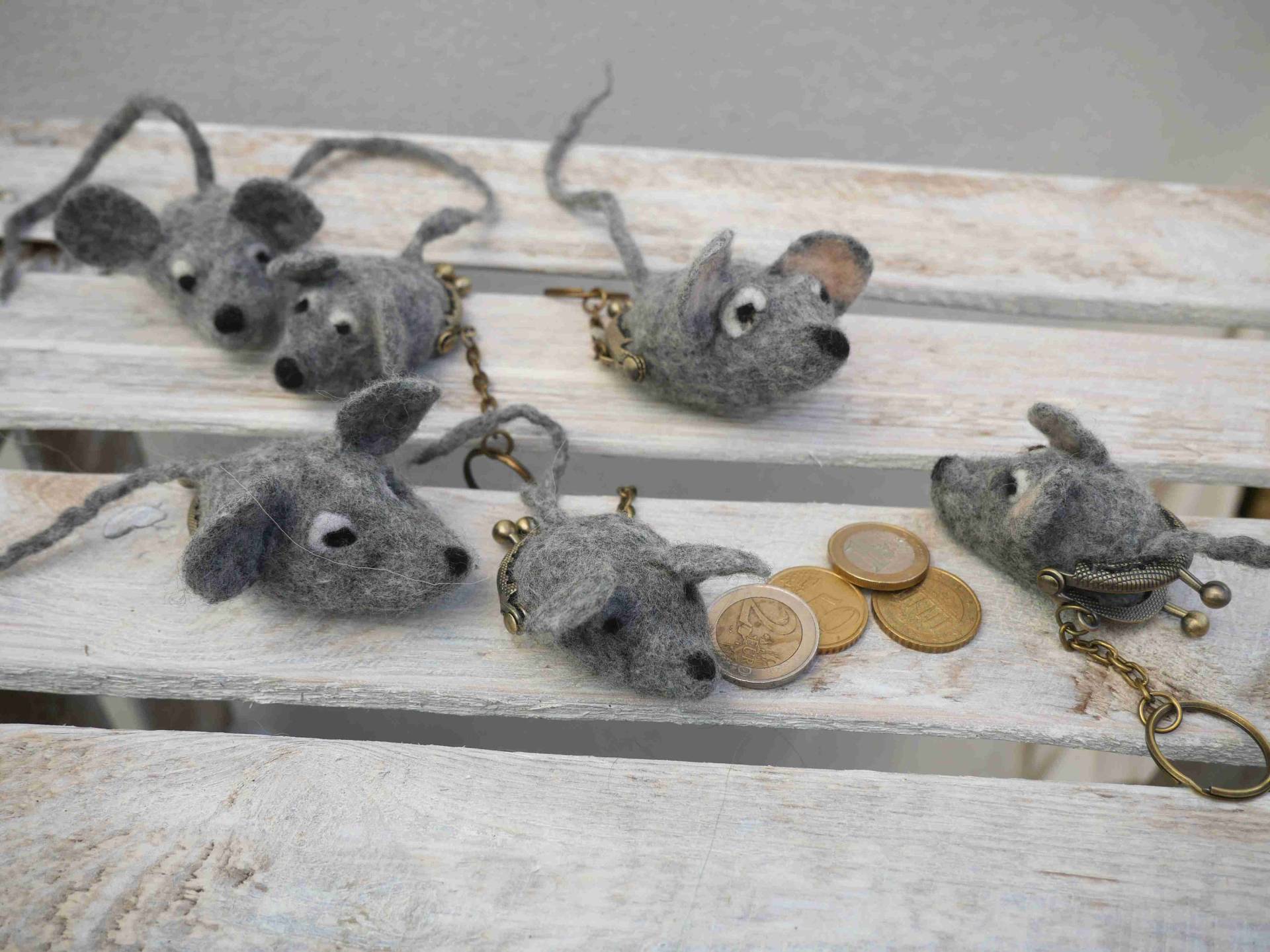 Minigeldbeutel/Schlüsselanhänger- Maus - Kleingeld Zwei Größen Minigeldbeutel/Schlüsselanhänger- Maus - Kleingeld Zwei Größen von FilzkunstTriluna