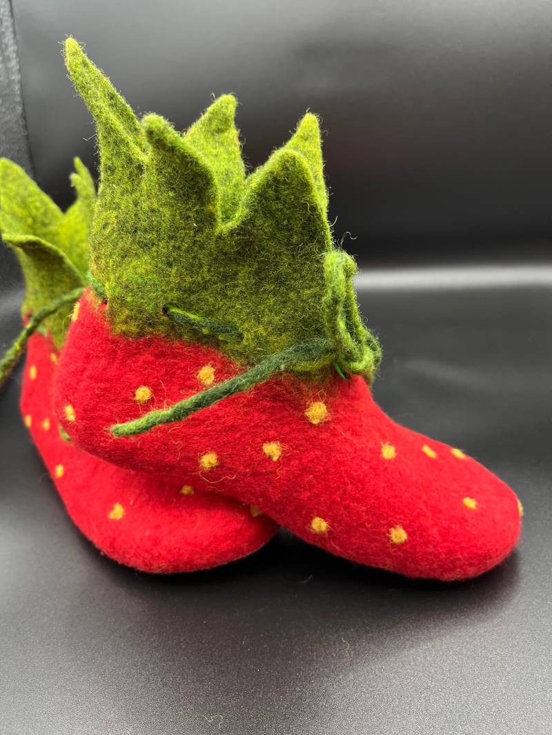 Kleinkinderfilzschuh Erdbeere Bis Gr.24 von Filzmobil