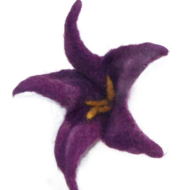 Üppige Blume - Zum Anstecken von Filzmobil
