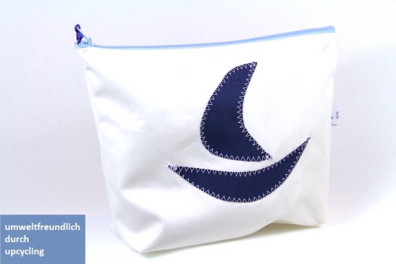 Kleine Segeltuchkosmetiktasche Mit Segelboot von Filzschnitt