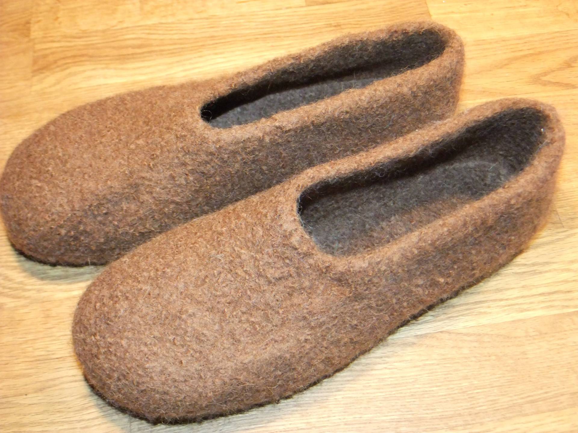 Hausschuhe-Filzpuschen, Schokobraun Hausschuhe-Filzpuschen, Schokobraun von Filzwerkbyoormon