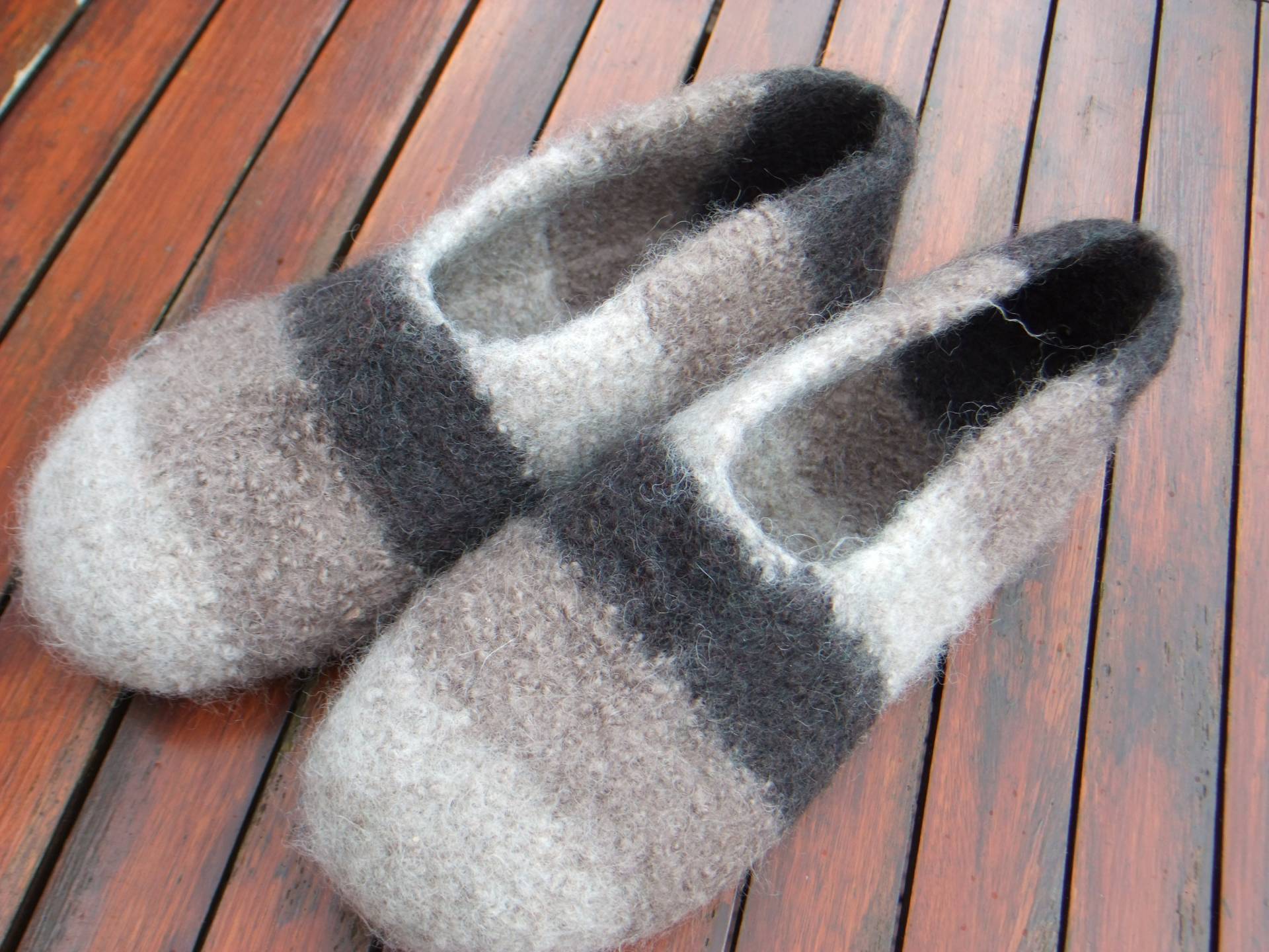 Hausschuhe-Puschen, Braun, Beige Hausschuhe-Puschen, Braun, Beige von Filzwerkbyoormon