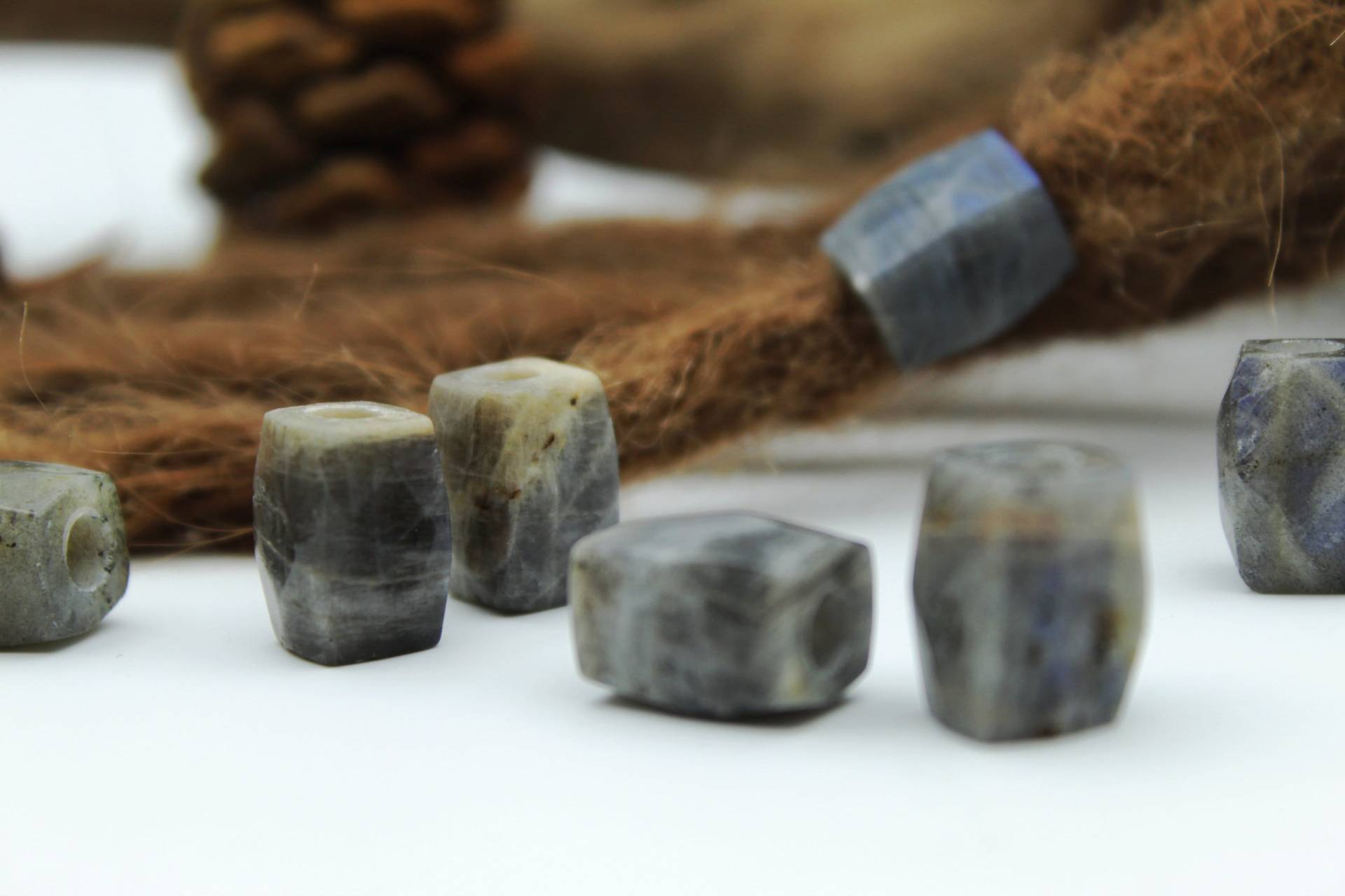 2 Edelstein Dreadperlen | Natürliche Labradorit Perlen Für Dreadlocks Dreadschmuck Dreadbeads von FimonacciArtifacts