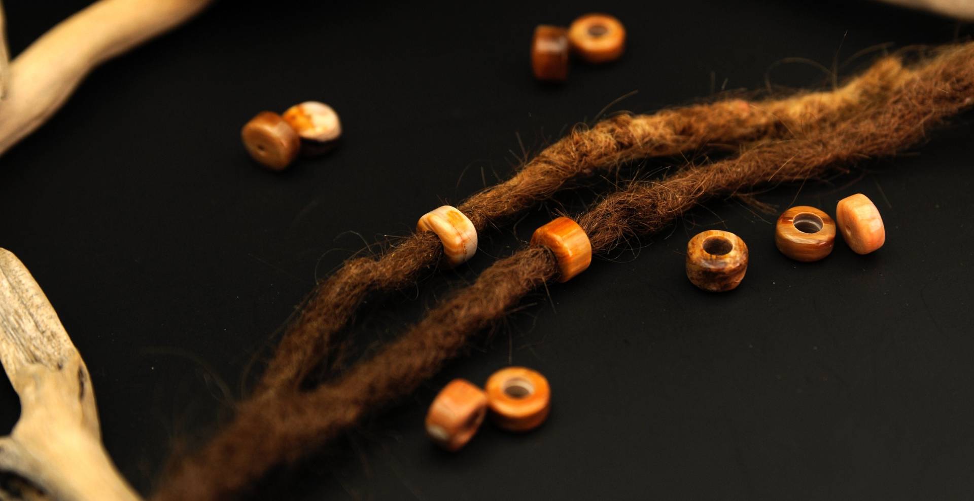 Dreadbead 2Er Set | Versteinertes Holz Braun Beige Dreadschmuck Perlen Dreadlock Haarperlen Dreadbead 2Er Set | Versteinertes Holz Braun Beige Dreadschmuck Perlen Dreadlock Haarperlen von FimonacciArtifacts