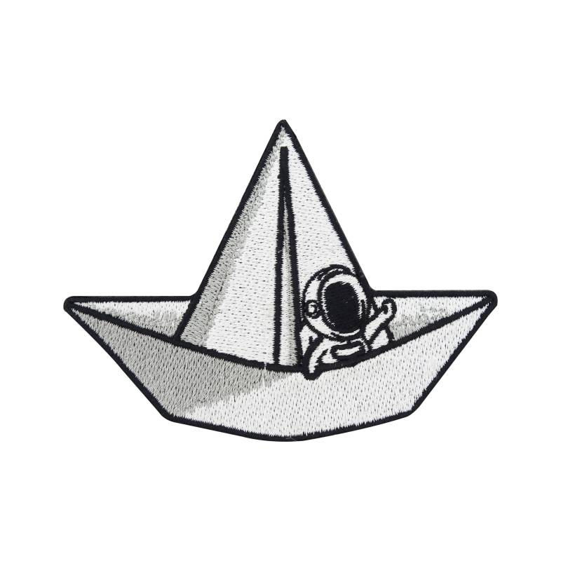 Patch Zum Aufbügeln Astronaut Im Papierboot Lustiger Weltraum Patches, Alien Ufo Nasa Raumschiff Flicken Schiff Boot Aufnäher Finally Home von FinallyHomeDesign