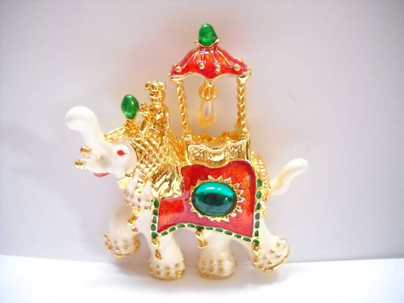 Vintage Elefant Brosche Hutton Wilkinson Emaille Cabochon Kunstperle Glück Designer Signiert Big Bold Mid Century von FindCharlotte