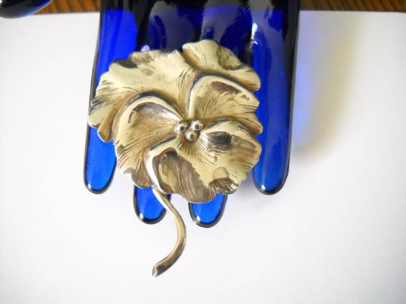 Vintage Stiefmütterchen Brosche Nunez Original Mexiko 925Er Silber Violett Blume Mid Century Statement Vintage Stiefmütterchen Brosche Nunez Original Mexiko 925Er Silber Violett Blume Mid Century Statement von FindCharlotte