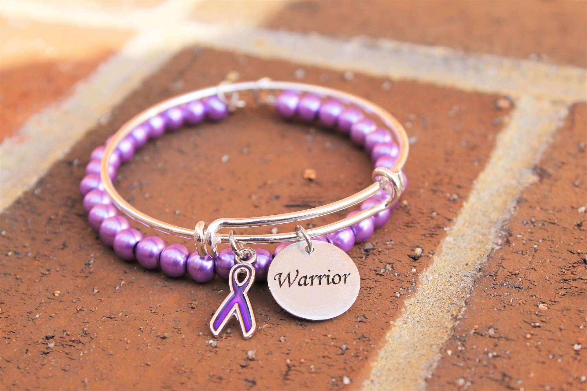 Krieger Armband - Bewusstsein Schmuck Zubehör Beat Krebs Saugt Perle Mode Mix & Match 2 Stück von FindKeepCreate