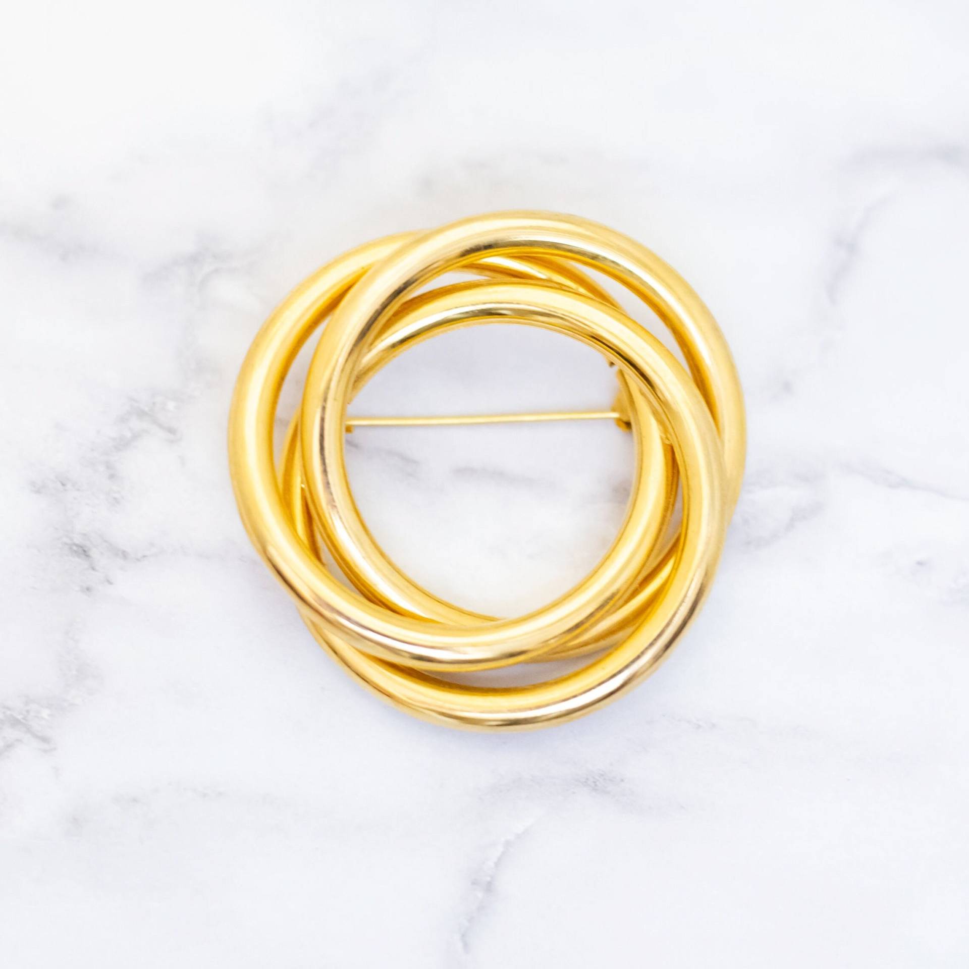 Vintage Spiral Ringe Goldfarbene Brosche - Hb26 Vintage Spiral Ringe Goldfarbene Brosche - Hb26 von FindingHaven