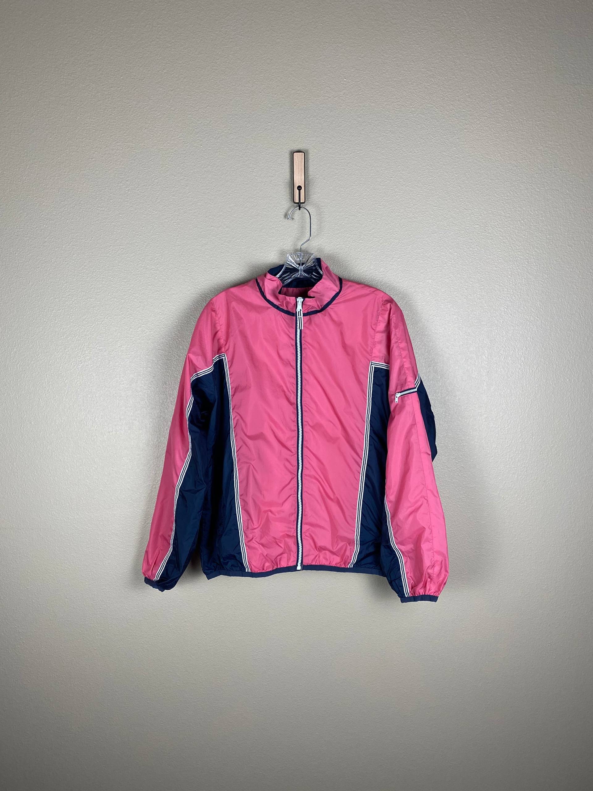 Vintage 90Er Jahre Windbreaker | Größe M Rebecca Malone Pink Und Marine Vintage 90Er Jahre Windbreaker | Größe M Rebecca Malone Pink Und Marine von FindingxFashion