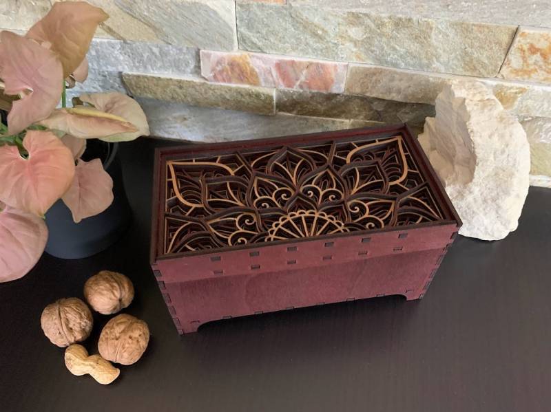 Mandala Box/Kästchen Mit Spiegelfolie Mandala Box/Kästchen Mit Spiegelfolie von FineCuttedThings