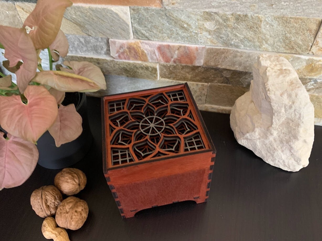 Mandala Box/Kästchen Mandala Box/Kästchen von FineCuttedThings