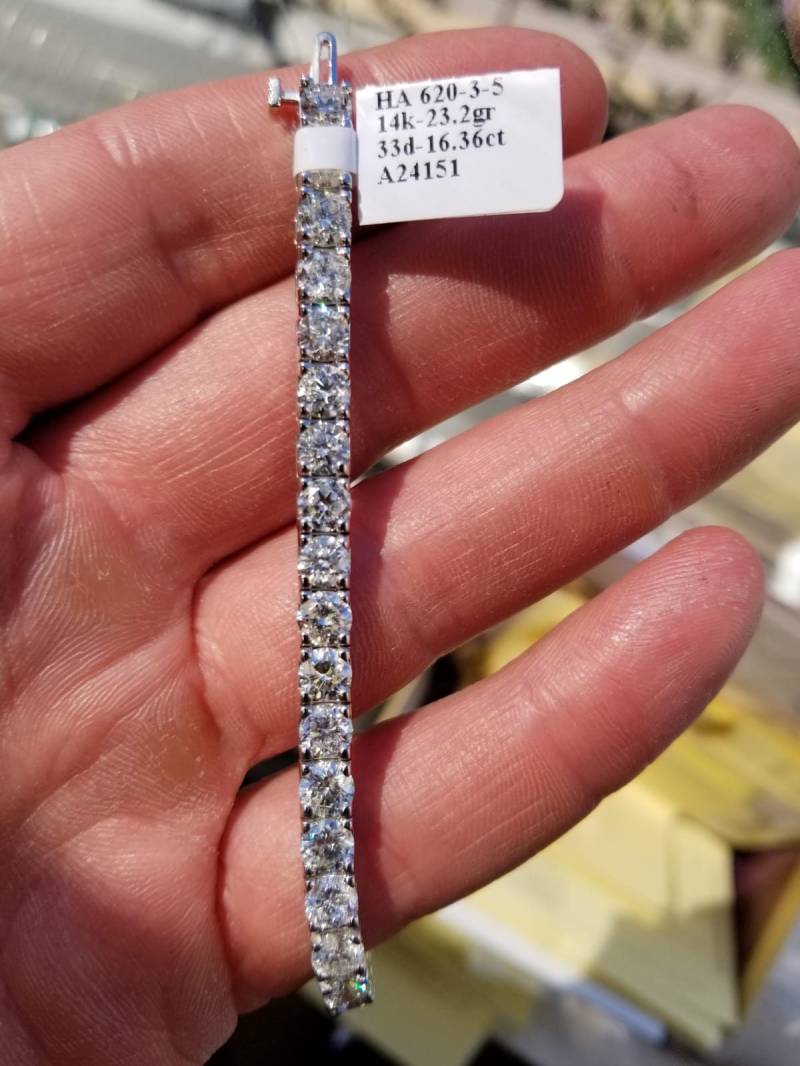16, 36 Karat 14K White Gold Tennisarmband G Si1 Feine Schwer Machen, Ein Unikat Muss Sehen, Zu Schätzen Wissen von FineDesignsbyRaphael