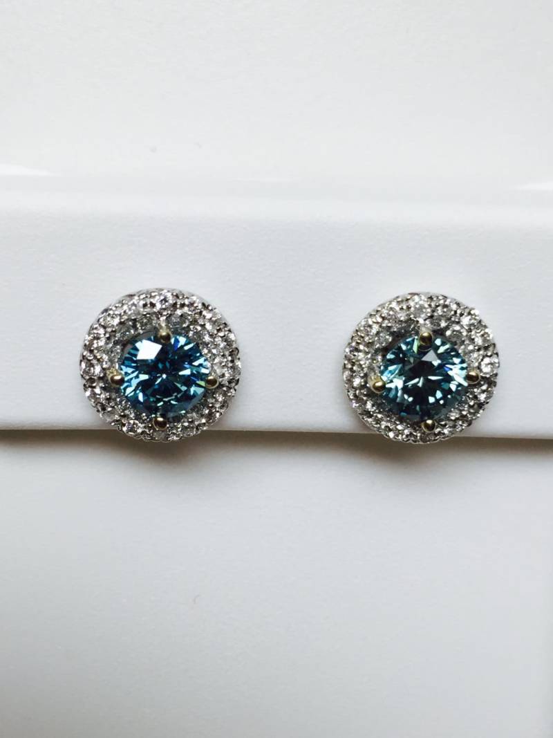 2, 31 Karat Ozean Blau 18 K Wg Diamant Halo Ohrringe Wunderschöne Vs Qualität Akzent Diamanten, Seltene Muss Sehen, Um Heißen Sommer Verkauf Zu von FineDesignsbyRaphael