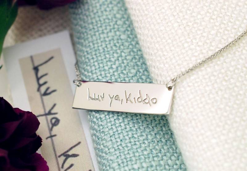 Handschrift Bar Halskette 14K Solid Gold Benutzerdefinierte Signatur Gravur Personalisierter Schmuck Weihnachtsgeschenke von FineJewelrySavenko