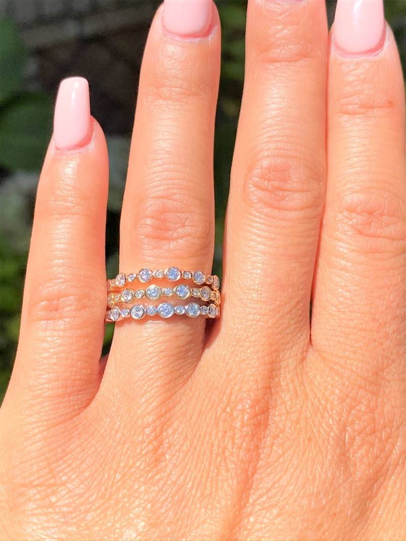 0.25Ct Diamant Lünette Set Bubble Ring Halb Eternity Band Eheringe Stapelbar Jubiläumsringe Platin 18K 14K Weiß Gelb Rosegold von FineJewlers