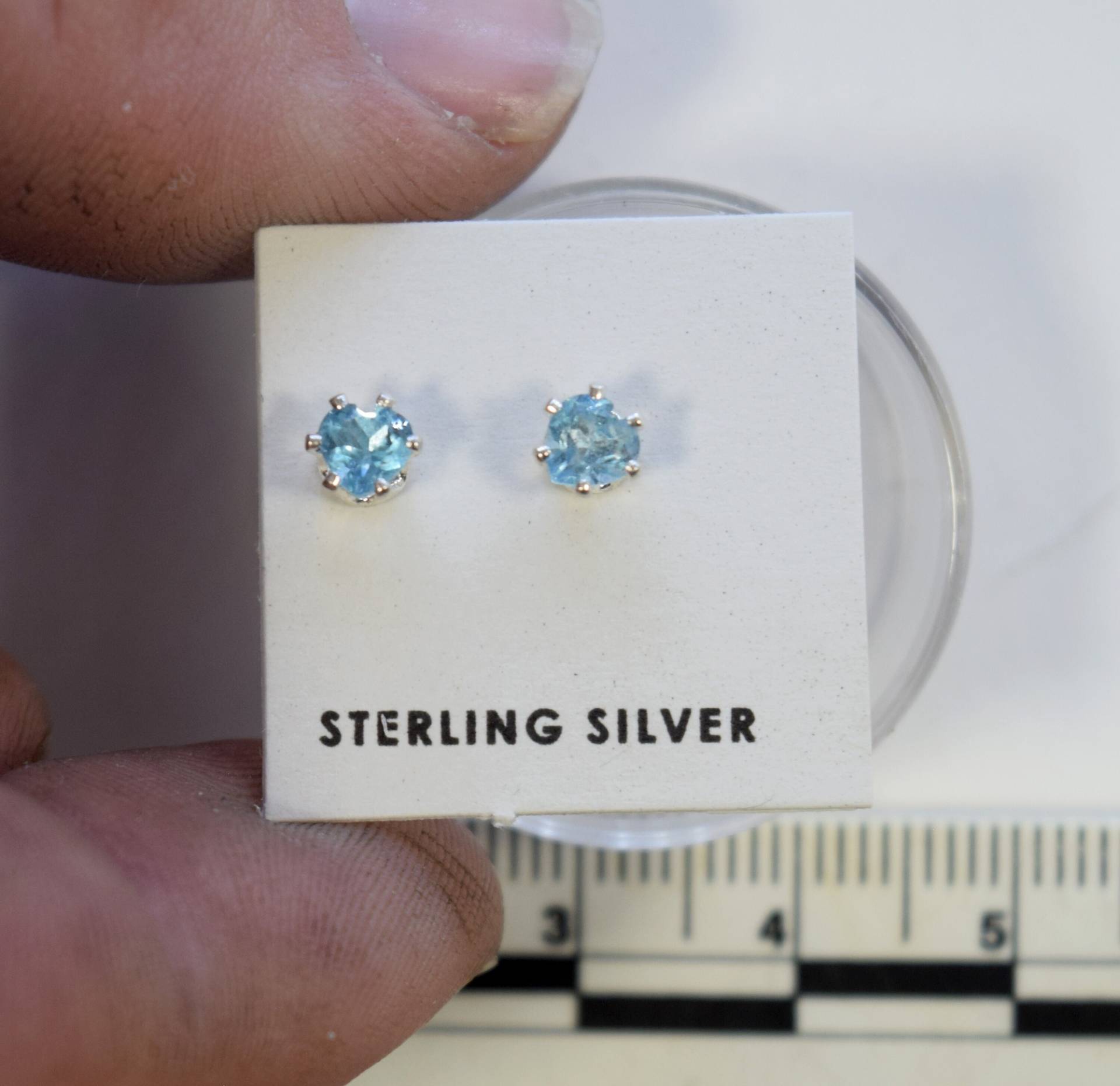 Elegante Blautopas Herz Ohrstecker 4 Mm Sterling Silber Schmuck Mit Geburtsstein Für Brautjungfern Elegante Blautopas Herz Ohrstecker 4 Mm Sterling Silber Schmuck Mit Geburtsstein Für Brautjungfern von FineLineProducts