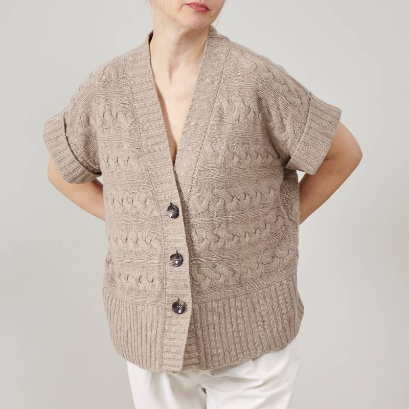 Vintage Max Mara Beige Kaschmir Strickjacke - Frauen Größe M | Zopfmuster Kurzarm Strickmode von FineThee