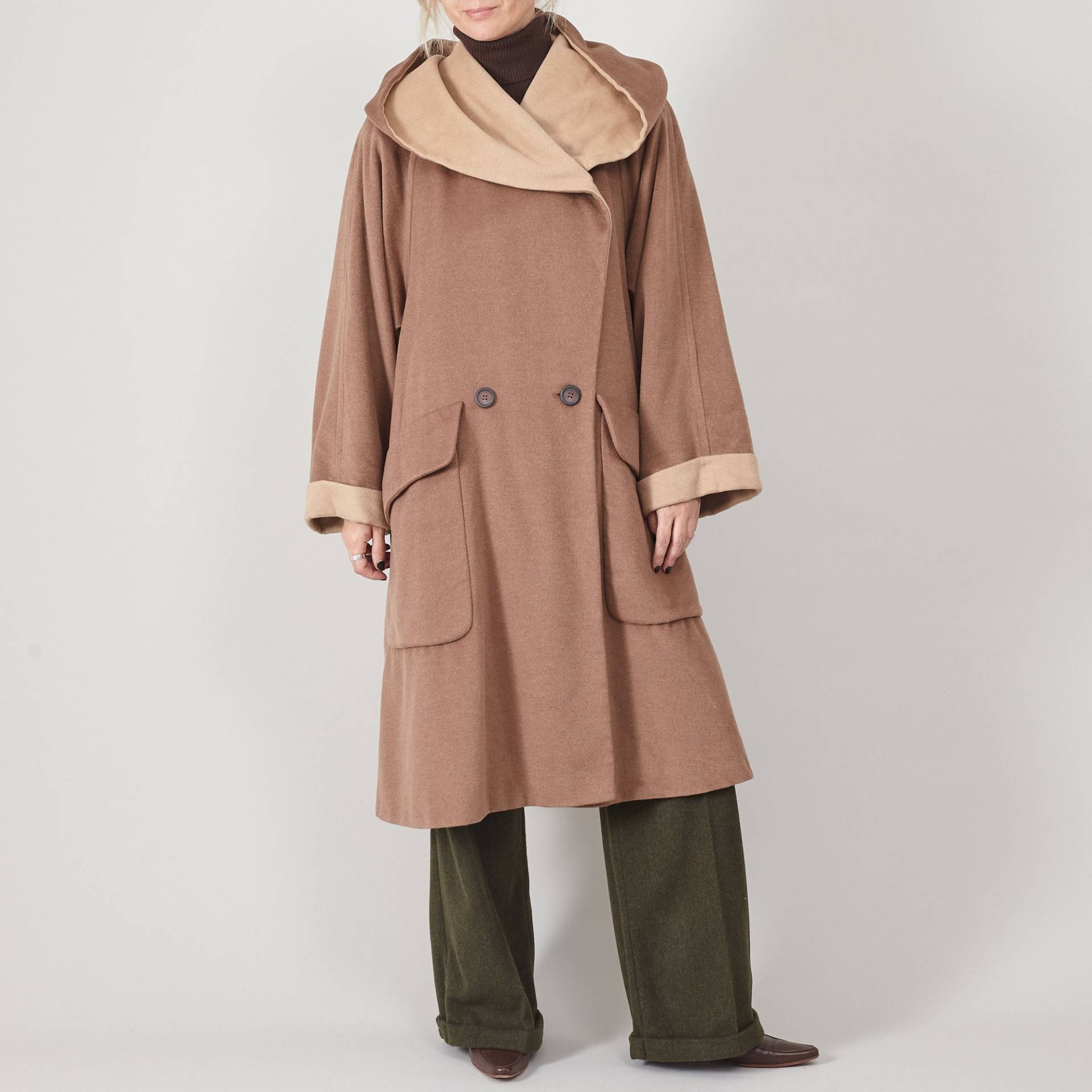Zweifarbiger, Kamelfarbener Vintage-Woll-Kaschmir-Mantel Mit Übergroßem Kapuzenpullover Und Cape-Design Für Damen, Größe L - Xl Ftv2024 von FineThee