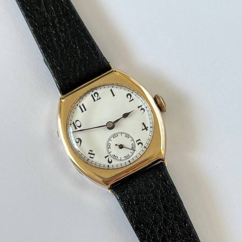 Vintage Herren "Pluto' Armbanduhr in Tonneau-Form Aus 9 Karat Roségold. Gepunzt Glasgow 1932. Ref Nr. 408 von FineTimesWatches