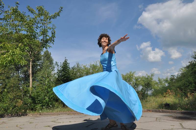 Blauer Wirbelrock von AnnaWhirling