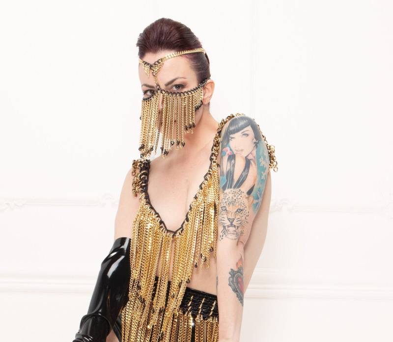 Haute Couture Kette Top Gold, Handgemachte Fransen Körper Kette, Burning Man, Arrakis Top Haute Couture Kette Top Gold, Handgemachte Fransen Körper Kette, Burning Man, Arrakis Top von Finerblack