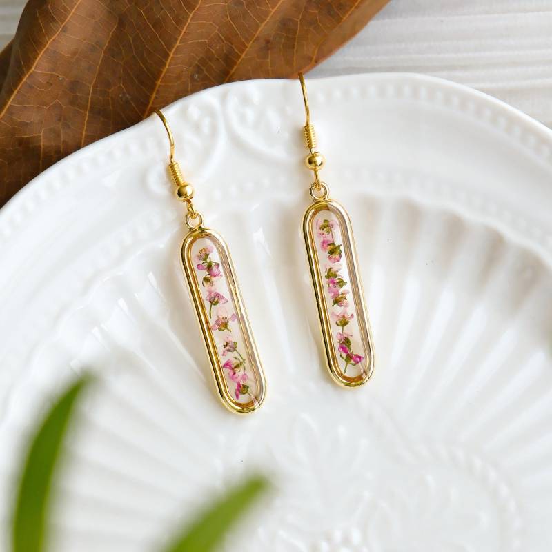 Echte Rosa Blumen-Harz-Ohrringe Handgemachte Getrocknete Blumen-Schmucksachen Geschenke Für Sie von FingertipGarden