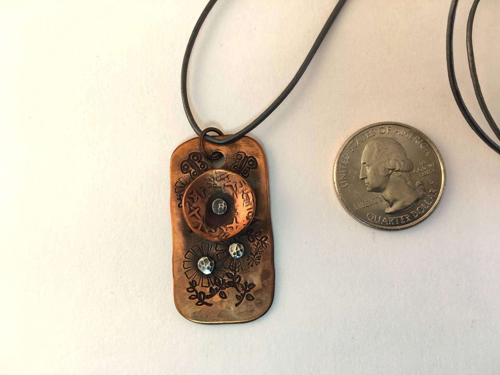 Kupfer Ohrstecker Steampunk Anhänger Auf Leder Kupfer Ohrstecker Steampunk Anhänger Auf Leder von FinishingFirst