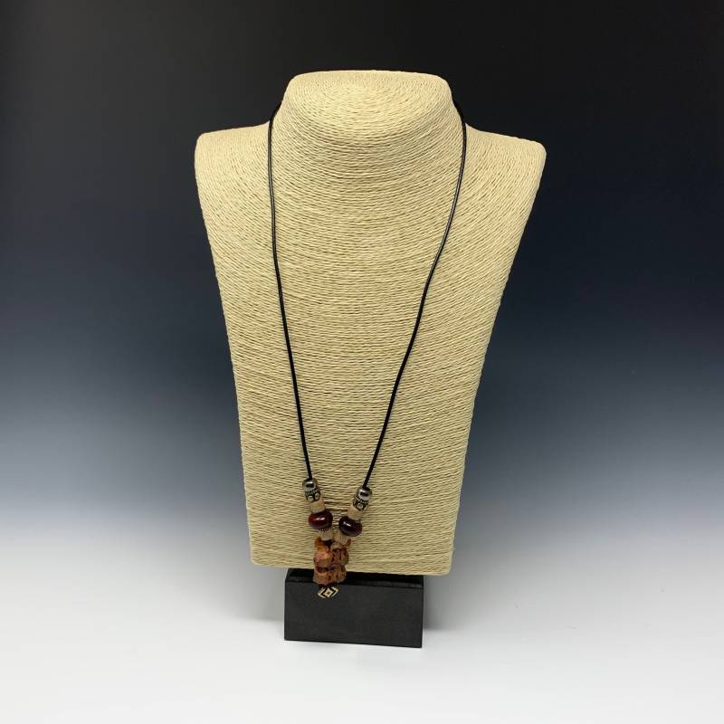 Surfer Halskette Auf Leder Mit Rasselnnake Knochen #2 Surfer Halskette Auf Leder Mit Rasselnnake Knochen #2 von FinishingFirst