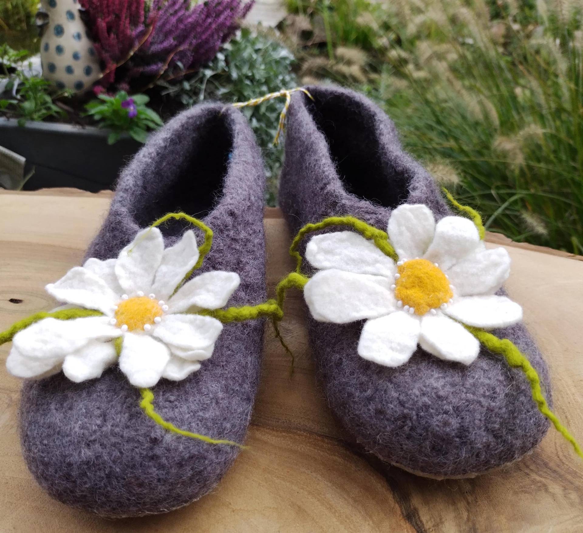 Hausschuhe Filzschuhe Gästeschuhe Puschen - Finken Mit Durchgängiger Sohle 38/39 Hergestellt in Bayern 100% Schurwolle Nach Ökotex Standart Hausschuhe Filzschuhe Gästeschuhe Puschen - Finken Mit Durchgängiger Sohle 38/39 Hergestellt in Bayern 100% Schurwolle Nach Ökotex Standart von Finkenliesel