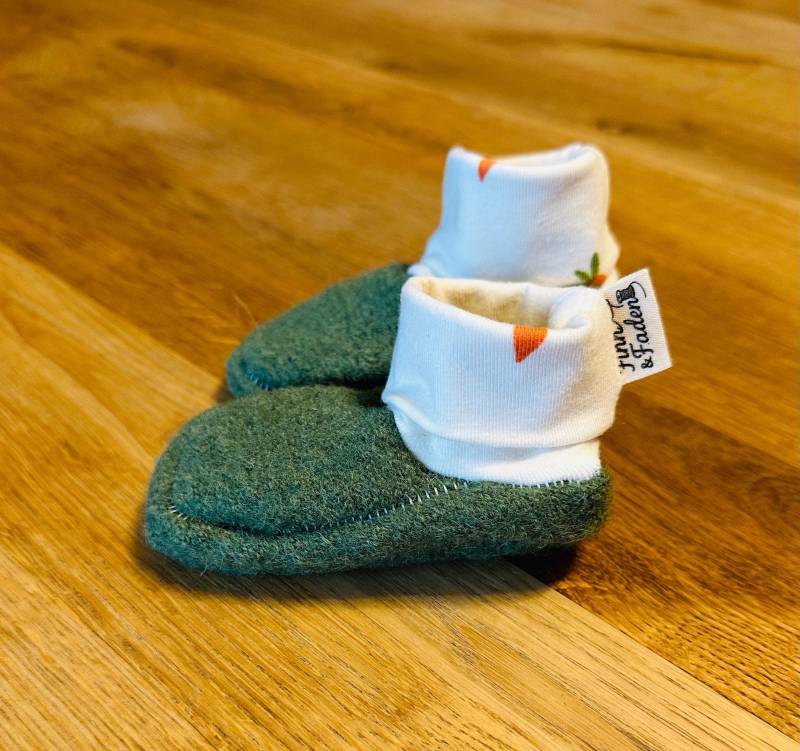 Wollwalk Schuhe Für Babys & Kinder | Handgemachte Hausschuhe Aus Schurwolle Warme Krabbelschuhe Mit Bündchen von FinnundFadenhandmade