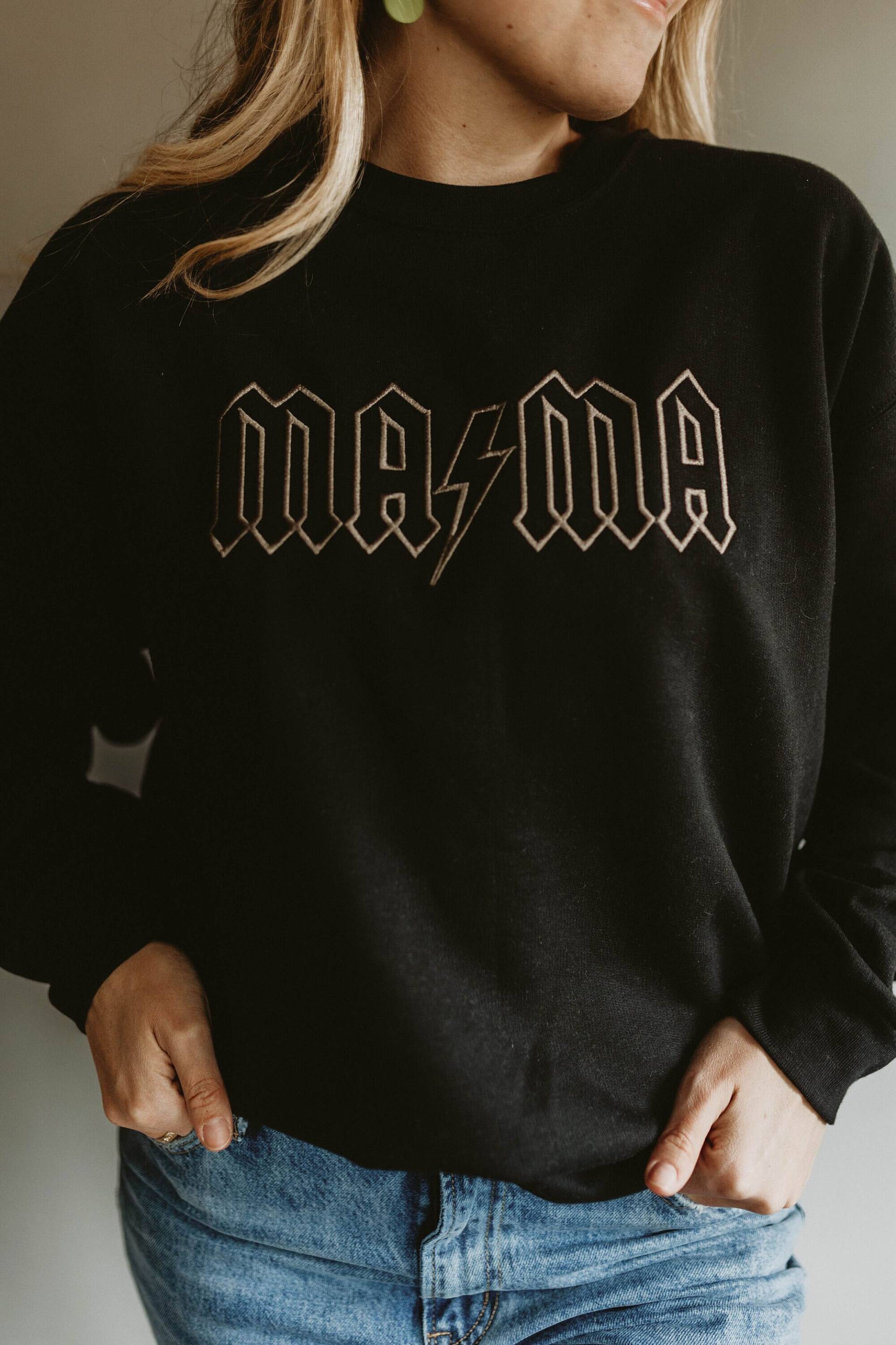 Mama| Acdc| Mama Leben| Muttertagsgeschenk | Mutterschaft| Kiddos| Edgy| Schwarz| Oversized Sweatshirt Rundhalsausschnitt| Bestickt von FinnyLouCo