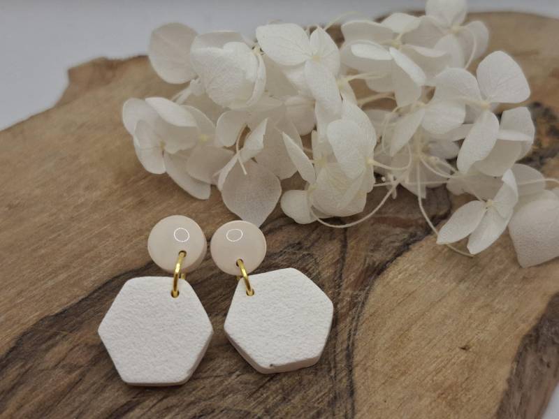 Polymer Clay Ohrring Weiß/Beige/Gold//Fimo Polymer Clay Ohrring Weiß/Beige/Gold//Fimo von FioJu