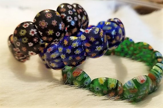 Millefiori Glas Stretch Armband, in Grün Millefiori Glas Stretch Armband, in Grün von Fioredoro