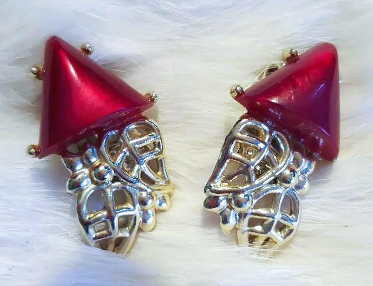 Vintage Lucite Ohrclips Vintage Lucite Ohrclips von Fioredoro