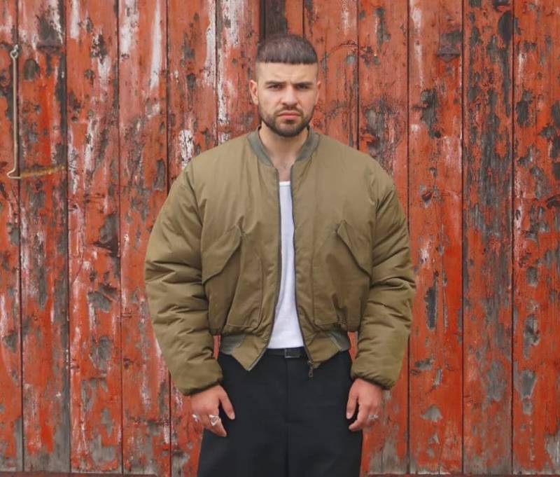 Handgefertigte Hulk Bomberjacke Kurz Geschnitten Von Firatcakir 1Of1 Unisex von FiratCustoms