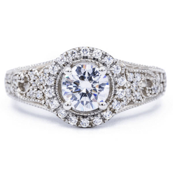 6, 5 Mm Runde Moissanite 14K Weiß Solid Gold Halo Milgrain Design Ring von FireandBrilliance